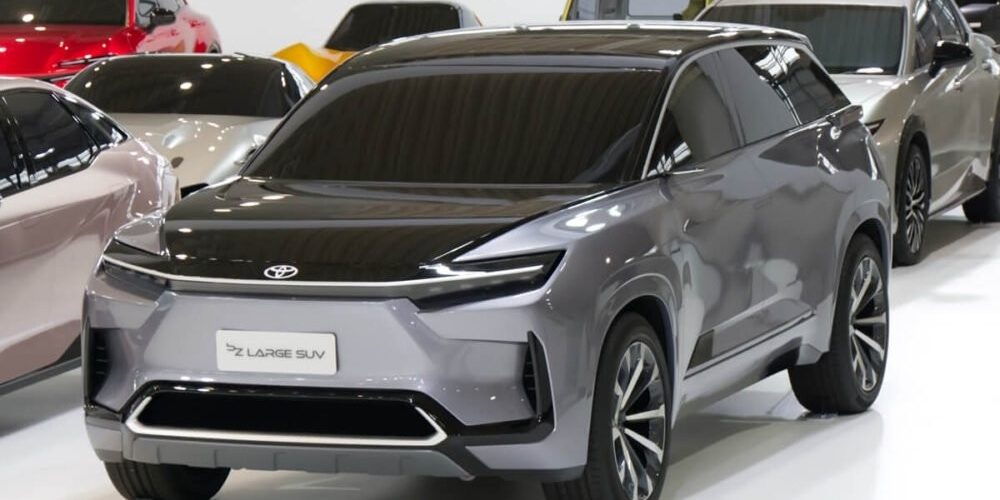 Toyota ra mắt SUV điện, VinFast VF9 lại có thêm đối thủ mới