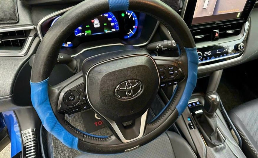 Toyota Cross Hybrid 2022, tiết kiệm nhiên liệu bảo vệ môi trường và nhiều option